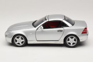 Mercedes SLK230 R170 AMG Roadster Silver UT Models 1:18 26152 Diecast - image 4 of 8