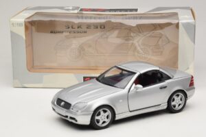 Mercedes SLK230 R170 AMG Roadster Silver UT Models 1:18 26152 Diecast - image 8 of 8