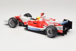 Panasonic Toyota Racing TF106 #12 R. Schumacher Presentation 2006 Minichamps 1:18 AM59553G Diecast - image 5 of 6