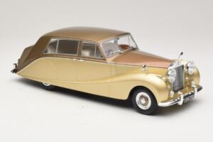 Rolls-Royce Silver Wraith Empress by Hooper Brown & Gold MCG 1:18 MCG18000 Diecast - image 4 of 6