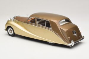 Rolls-Royce Silver Wraith Empress by Hooper Brown & Gold MCG 1:18 MCG18000 Diecast - image 5 of 6