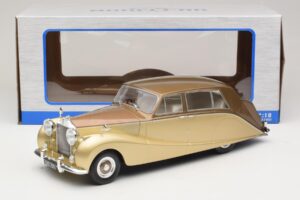Rolls-Royce Silver Wraith Empress by Hooper Brown & Gold MCG 1:18 MCG18000 Diecast - image 6 of 6