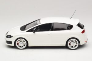 SEAT Leon Cupra R Mk2 White Otto 1:18 OT1332 Resin - image 3 of 6