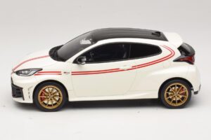 Toyota GR Yaris TGR Italy Limited Edition Pure White Otto 1:18 OT1183 Resin - image 3 of 6