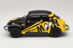 Volkswagen Beetle 1303 Go with Moon Solido 1:18 S1800519 Diecast - image 4 of 8