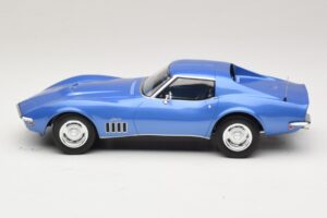 Chevrolet Corvette C3 Le Mans Blue Norev 1:18 189034 Diecast - image 3 of 6