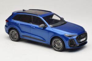 Audi SQ5 FY TFSI Ultra Blue Otto 1:18 OT1281 Resin - image 4 of 6