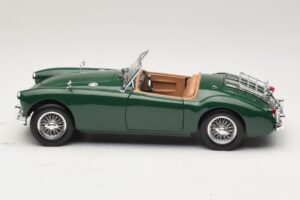 MG MGA British Racing Green Norev 1:18 182610 Diecast - image 4 of 8