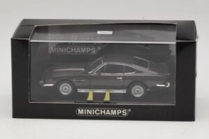 Aston Martin DBS On Her Majesty's Secret Service With Skis Minichamps 1:43 436137600-P1 Diecast - image 4 of 4