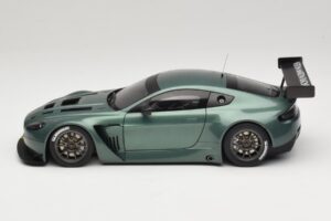 Aston Martin V12 Vantage GT3 Green AUTOart 1:18 81306 Diecast - image 3 of 6