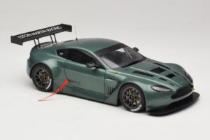 Aston Martin V12 Vantage GT3 Green AUTOart 1:18 81306 Diecast - image 4 of 6