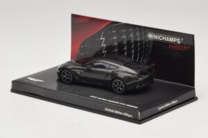 Aston Martin V12 Zagato Scintilla Silver Minichamps 1:43 437137221 Diecast - image 3 of 5