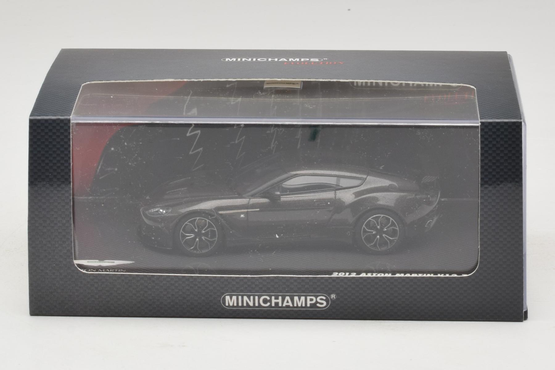 Minichamps Aston Martin V12 Zagato 1:43 Silver 2012