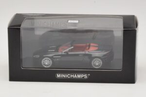 Aston Martin V8 Vantage Roadster Black Metallic Minichamps 1:43 400137431 Diecast - image 4 of 4