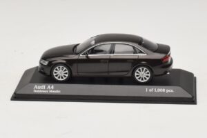Audi A4 B8 Brown Metallic Minichamps 1:43 410011000 Diecast