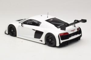 Audi R8 LMS Ultra White 2015 Minichamps 1:18 153151100 Diecast - image 5 of 6