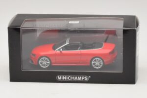 Audi RS5 B8 Cabriolet Red Minichamps 1:43 410011230 Diecast - image 4 of 4