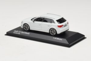 Audi S3 8V Sportback White Minichamps 1:43 437013010 Diecast - image 3 of 4
