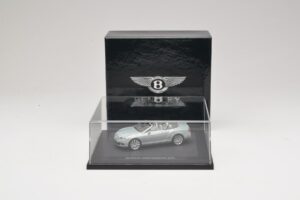 Bentley Continental GTC Light Grey Metallic Minichamps 1:43 BL907 Diecast - image 4 of 4