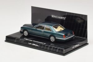 Bentley Continental R Green Metallic Minichamps 1:43 436139921 Diecast - image 3 of 4