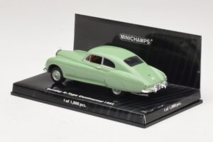 Bentley R-Type Continental Green Minichamps 1:43 436139424 Diecast - image 3 of 4