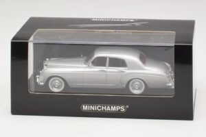 Bentley S1 Continental Silver Minichamps 1:43 436139552 Diecast - image 4 of 4