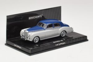 Bentley S2 Silver Blue Minichamps 1:43 436139950 Diecast - image 2 of 4