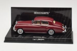 Bentley S2 Standard Saloon Red Minichamps 1:43 Bentley S2 Standard Saloon Red Minichamps 1:43 436139951-O1 Diecast