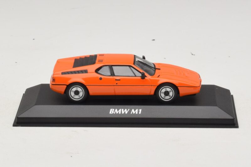 BMW M1 Orange Maxichamps 1:43 BMW M1 Orange Maxichamps 1:43 940025020 Diecast