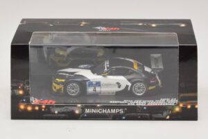BMW Z4 GT3 Need for Speed Team #4 Hartung / Viebahn 24 Hours of Nürburgring 2011 Minichamps 1:43 437112904 Diecast - image 5 of 5