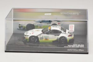 BMW Z4 GT3 Westcoast Racing #52 F. Lestrup ADAC GT Masters 2011 Minichamps 1:43 437112952 Diecast - image 4 of 5