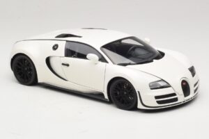 Bugatti Veyron Super Sport White Minichamps 1:18 100110844 Diecast - image 6 of 8