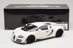 Bugatti Veyron Super Sport White Minichamps 1:18 100110844 Diecast - image 8 of 8
