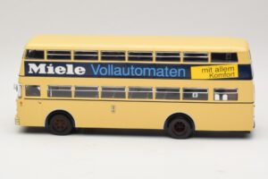Bussing D2U Heckturen Miele Minichamps 1:43 439071086 Diecast - image 3 of 6