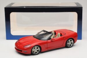 Chevrolet Corvette C6 Convertible Red AUTOart 1:18 71221 Diecast - image 8 of 8