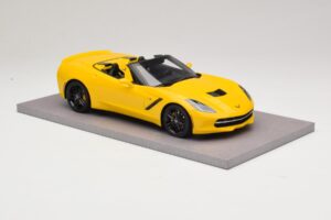 Chevrolet Corvette C7 Velocity Yellow BBR 1:18 BLM1815E Resin - image 4 of 6