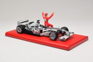 Ferrari F2004 #1 M. Schumacher Six Time World Champion 2004 Chrome Silver Hot Wheels 1:18 C7332 Diecast - image 4 of 6
