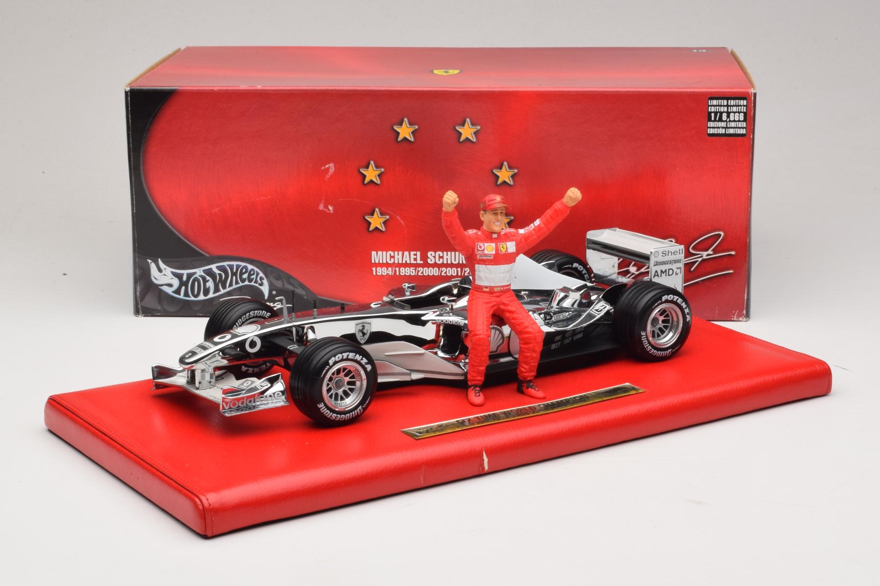 Hot Wheels Ferrari F2004 Schumacher 1:18 Chrome Silver