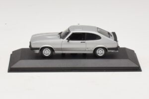Ford Capri RS Mk1 Silver Minichamps 1:43 430085804 Diecast