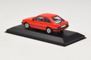 Ford Escort Mk3 3-door Red Minichamps 1:43 400085000 Diecast - image 3 of 4
