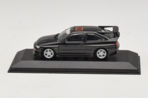 Ford Escort RS Cosworth Black Metallic Minichamps 1:43 430082106 Diecast