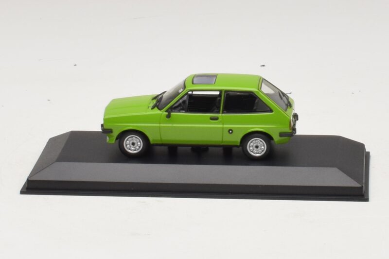 Ford Fiesta Mk1 Light Green Maxichamps 1:43 Ford Fiesta Mk1 Light Green Maxichamps 1:43 940085100 Diecast