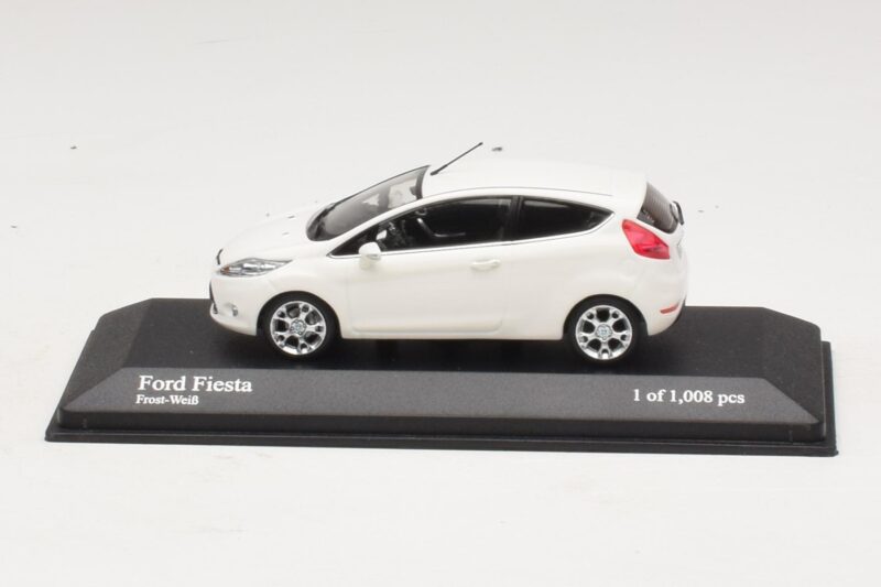 Ford Fiesta Mk6 White Minichamps 1:43 Ford Fiesta Mk6 White Minichamps 1:43 400088002 Diecast