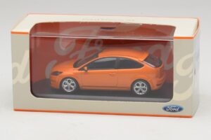 Ford Focus ST Mk2 Electric Orange Minichamps 1:43 400087302 Diecast - image 4 of 4