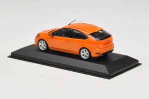 Ford Focus ST Mk2 Electric Orange Replacement Box Minichamps 1:43 400087302-R1 Diecast - image 3 of 4