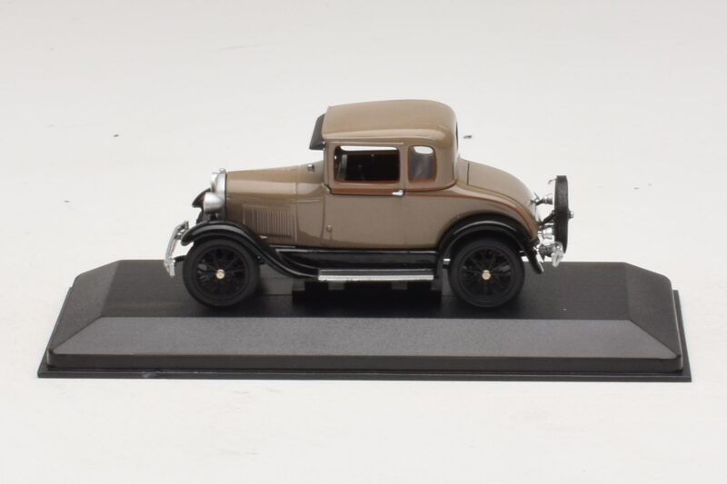 Ford Model A Standard Coupe Beige Minichamps 1:43 Ford Model A Standard Coupe Beige Minichamps 1:43 400082102 Diecast