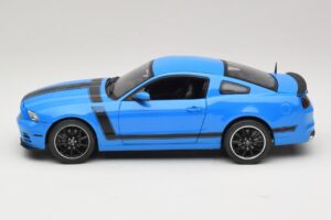 Ford Mustang Boss 302 S197 Blue Shelby Collectibles 1:18 25414S Diecast - image 4 of 8