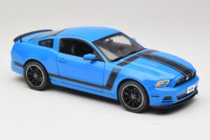 Ford Mustang Boss 302 S197 Blue Shelby Collectibles 1:18 25414S Diecast - image 6 of 8