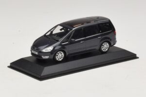 Ford S-Max Dark Grey Metallic Minichamps 1:43 400085400-P1 Diecast - image 2 of 4