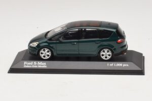 Ford S-Max Green Metallic Minichamps 1:43 400085401 Diecast - image 3 of 4